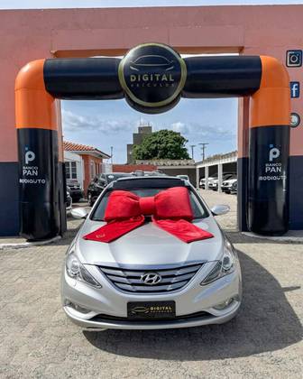 HYUNDAI SONATA 2.4 MPFI I4 16V 182CV GASOLINA 4P AUTOMÁTICO HYUNDAI SONATA 2.4 MPFI I4 16V 182CV GASOLINA 4P AUTOMÁTICO